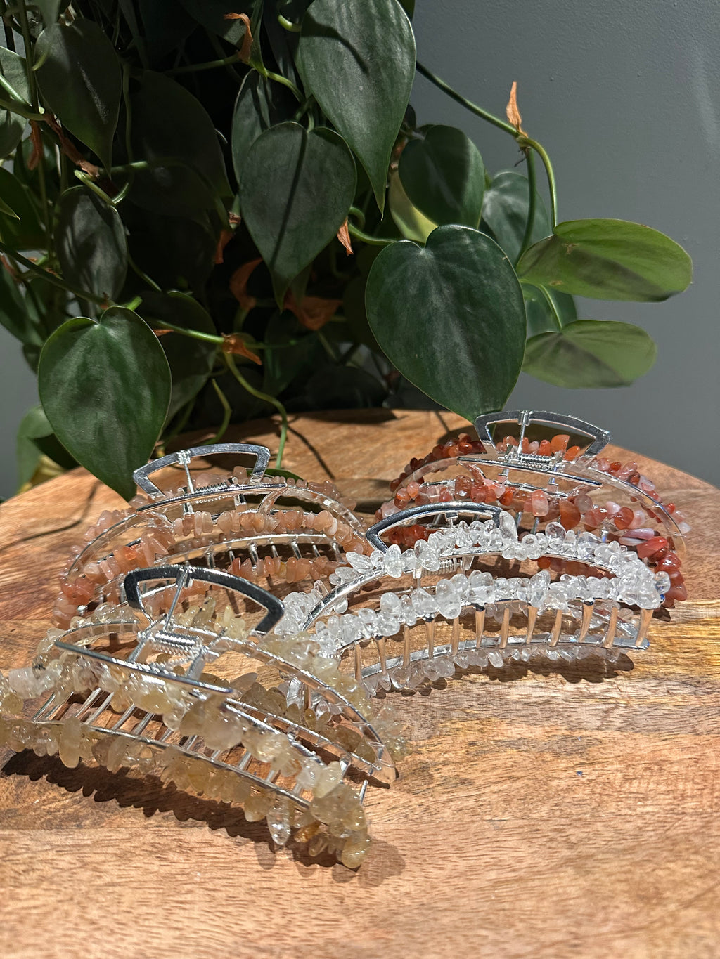Haarklemmen met edelstenenchips