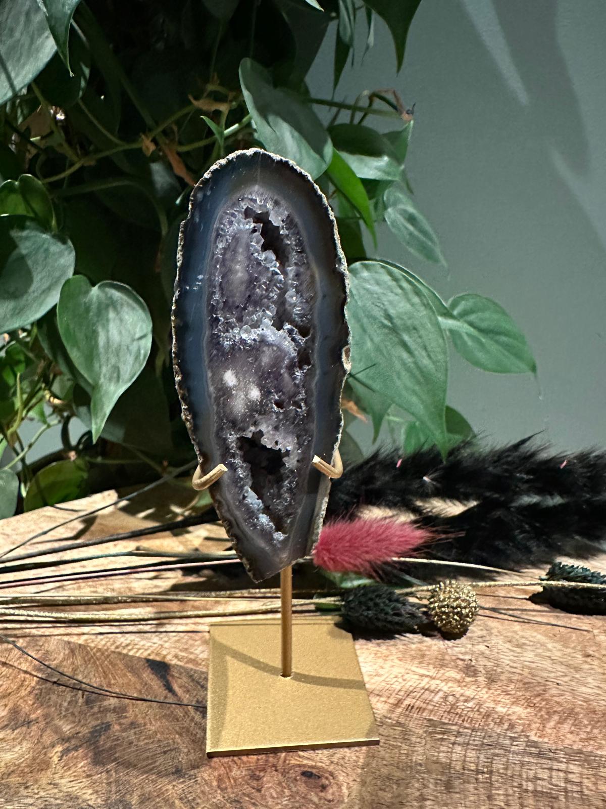 Agaat geode op standaard #23