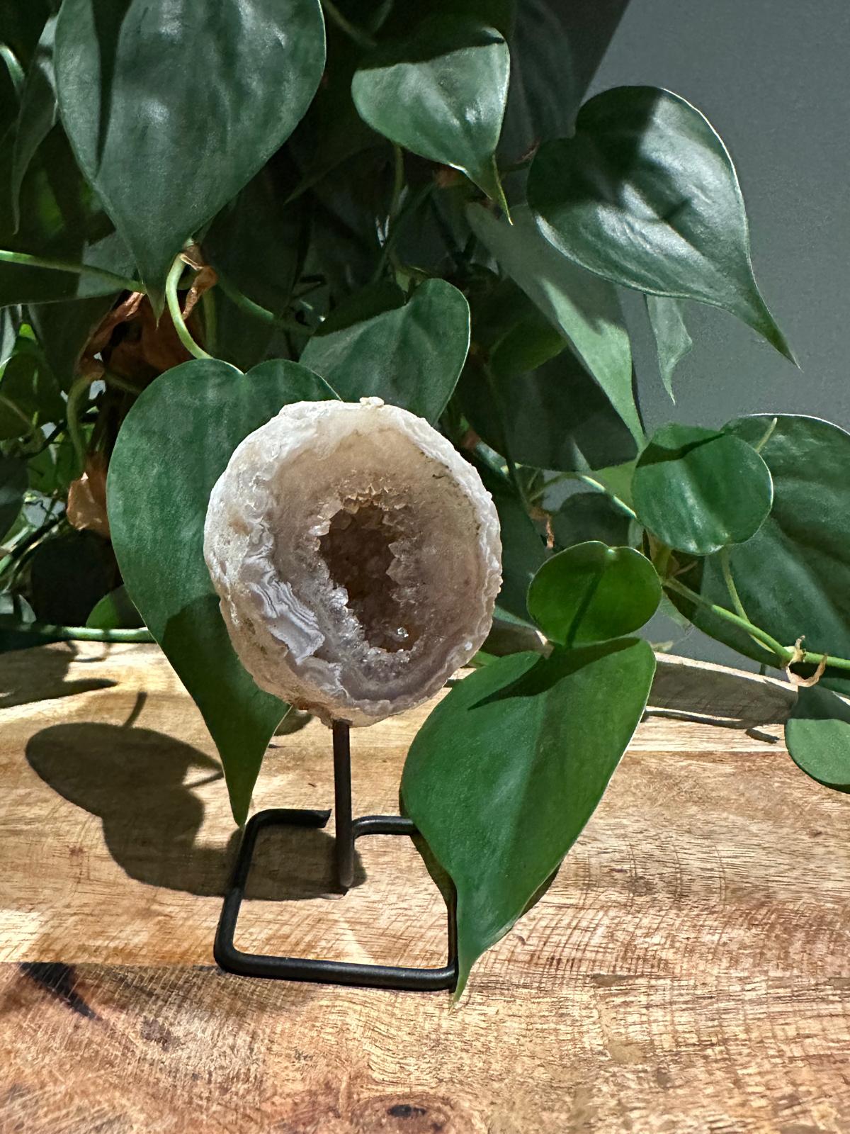 Agaat Geode op Standaard