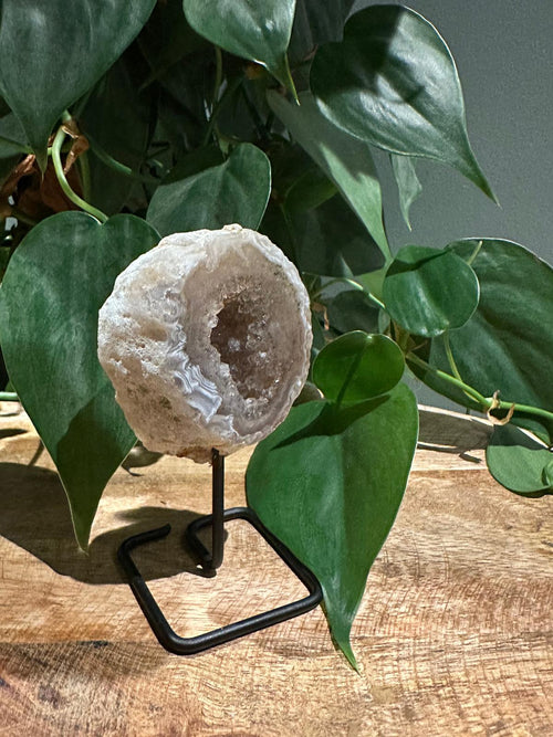 Agaat Geode op Standaard