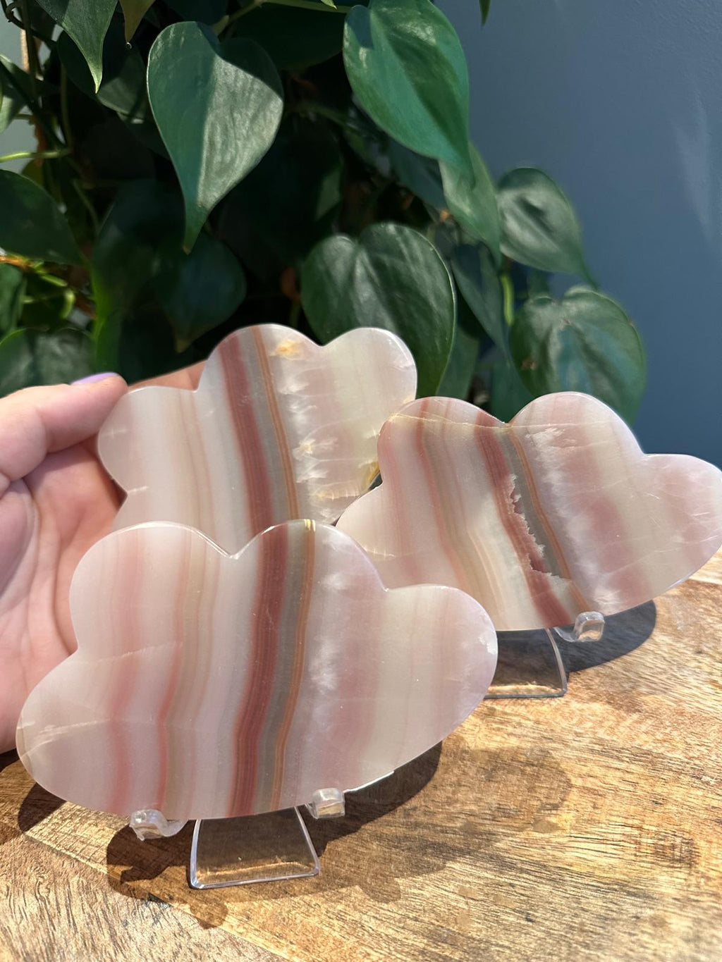 Pink Banded Onyx Wolken