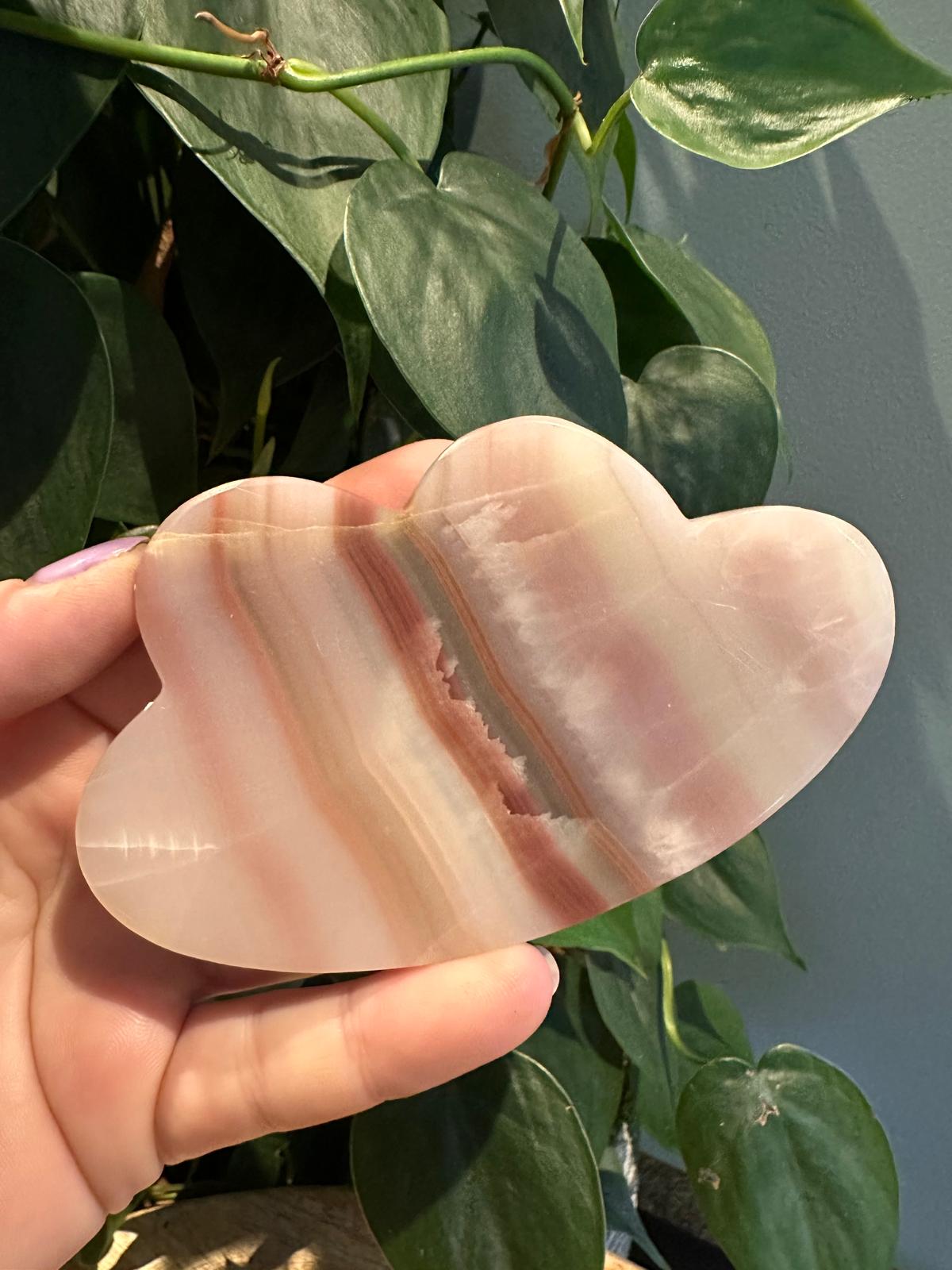 Pink Banded Onyx Wolken